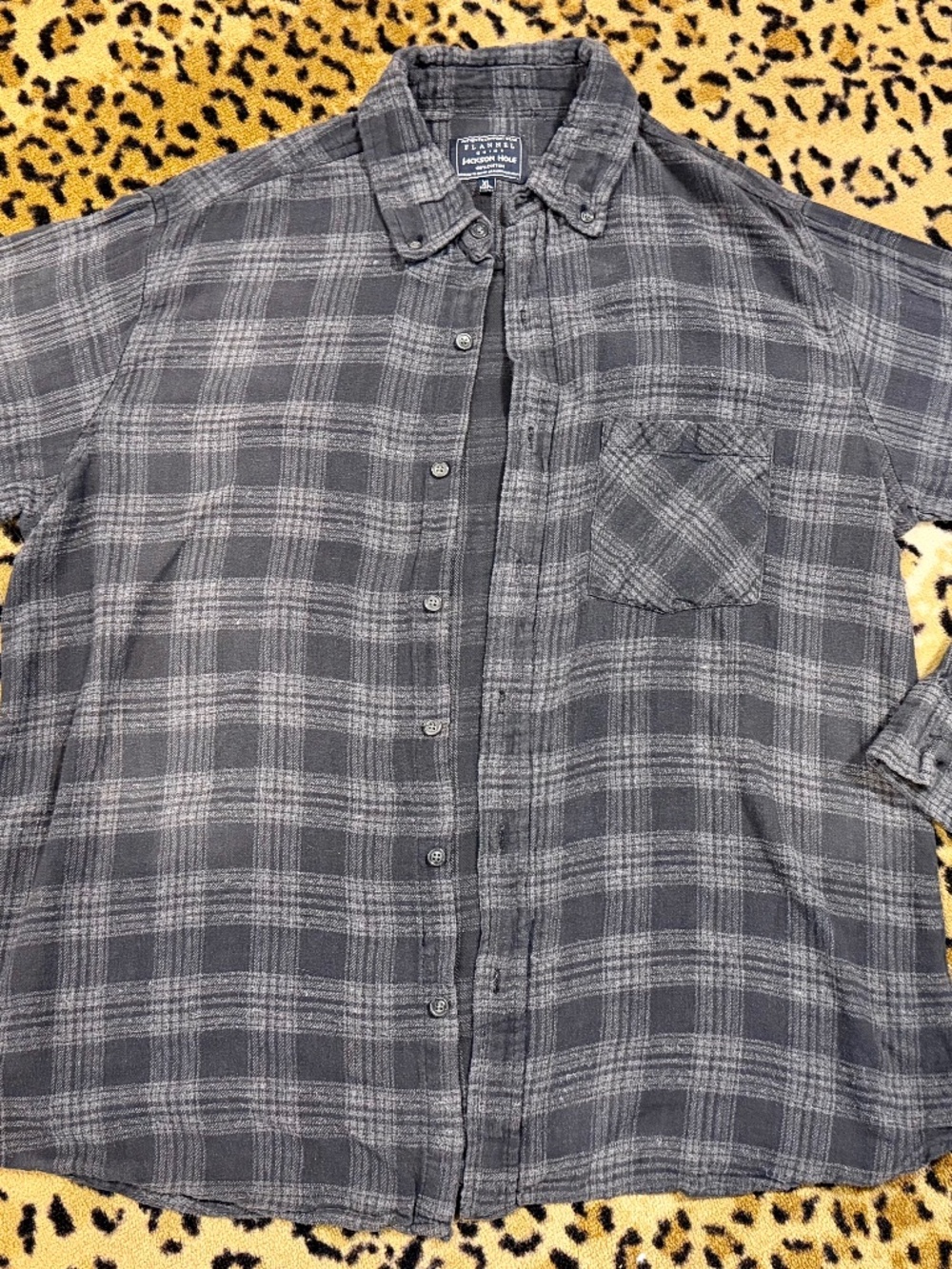 Jackson Hole Men's Grey Plaid Flannel Button Down Shirt Size XL GUC